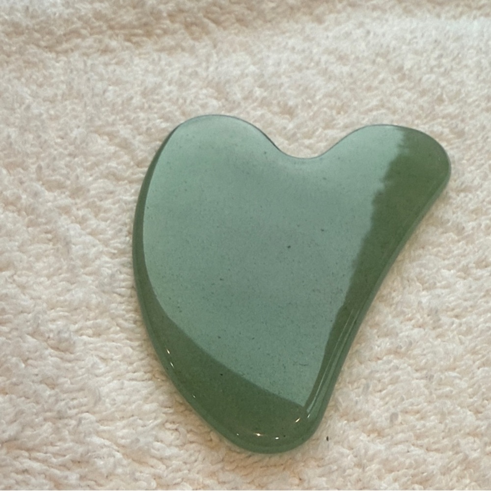 Green 🪷Jade Gua Sha Stone🪷